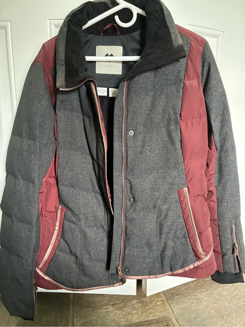 Obermeyer Two-Tone Grey and Dusty Rose Puffer Jacket
